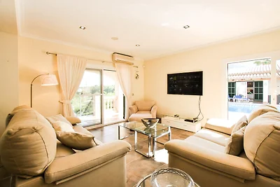 Villa in Alcudia mit Swimmingpool