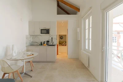 Charmant appartement met balkon in het hart v...