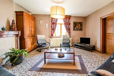 Vornehmes Ferienhaus in Matagne-La-Petite mit...