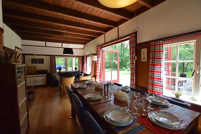 Freistehendes Ferienhaus inmitten der Natur