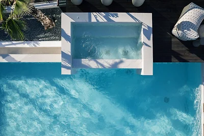 Group Beachside stay in Skaleta