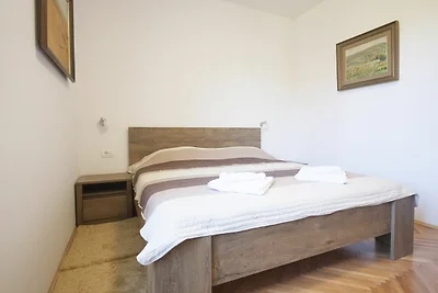 Apartment Goge - One-Bedroom Apartment with...
