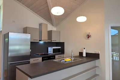 Ferienhaus mit Sauna und Whirlpool in Bad...