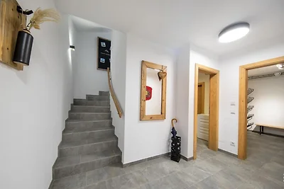 Chalet in Neukirchen bij Skilift
