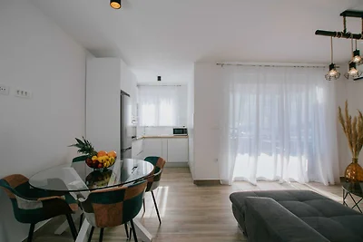 Spacious Luxury Trogir Apartments - Two Bedro...