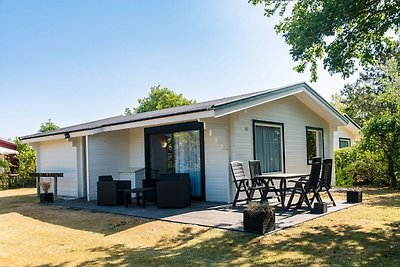 Holzbungalow mit Spülmaschine, Strand 1,5 km