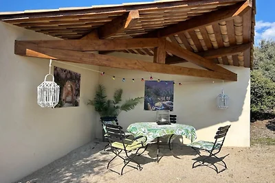 Villa in Villes-sur-Auzon mit Pool