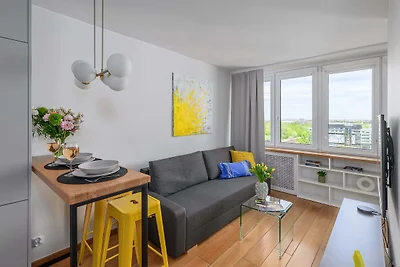 Riverside Flat near Center
