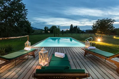 Bauernhaus in Lucca mit Pool