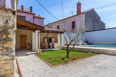 Casa moderna con piscina