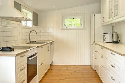 4 Personen Ferienhaus in UDDEVALLA-By Traum