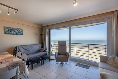 Zentrale Wohnung direkt am Meer in Koksijde