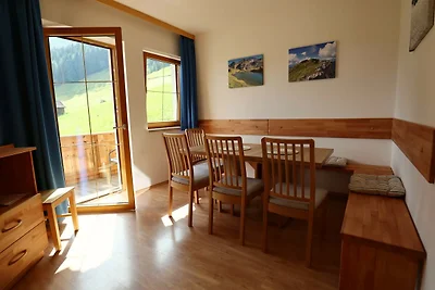 Apartment in Neustift mit Balkon