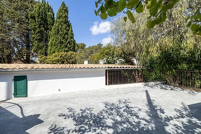 Luxuriöse Villa mit beheiztem Pool 5SZ/10P -...
