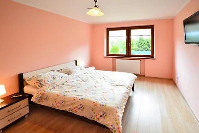 Großes Ferienhaus, privater Garten, ruhige...