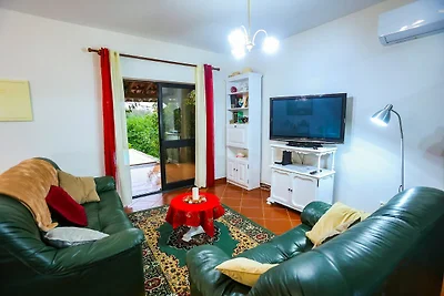 Carcavelos Villa mit Pool