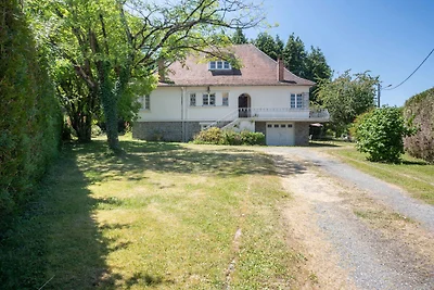 Malerisches Ferienhaus mit Garten