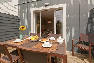 Elegante casa vacanze con piscina a Branville