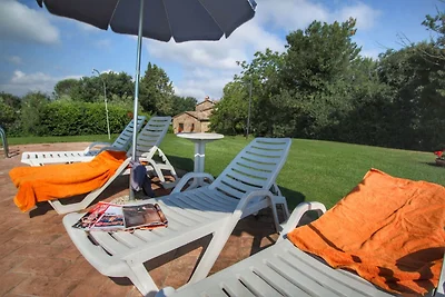 Agriturismo rustico a Proceno con piscina
