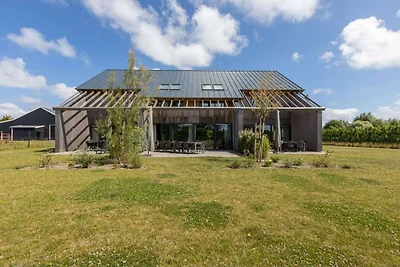 Ferienhaus in Vrouwenpolder in Strandnähe