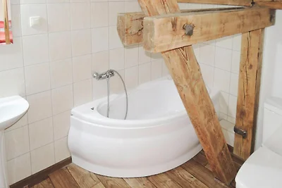 Twee-onder-een-kap woning, Ledzin