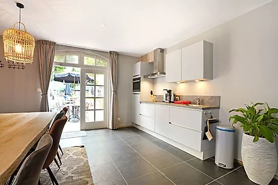 Modernes Ferienhaus in Grubbenvorst bei Maas
