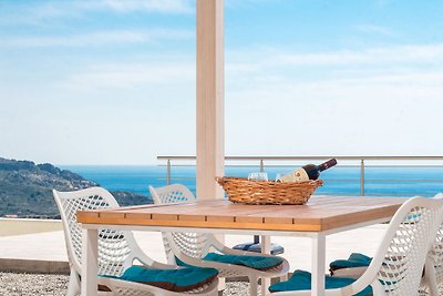 Luxuriöse Villa auf Rhodos mit Swimmingpool