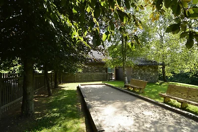 Ampio chalet a Ovifat-Waimes con sauna