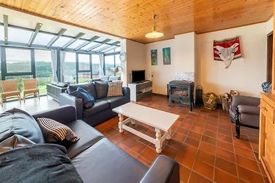 Accogliente casa vacanze a Malmedy con una be...