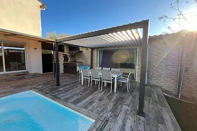 Schönes Ferienhaus mit privatem Pool