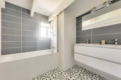 Apartment in der Nähe des Strandes Kerfontain...