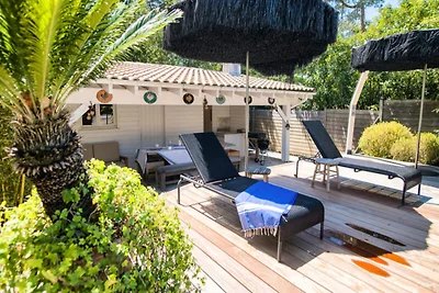 Häuser & Villen für 14 Personen