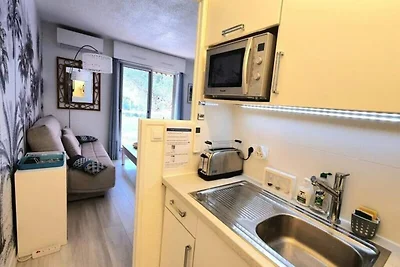 Ferienhaus in La Favière in Strandnähe