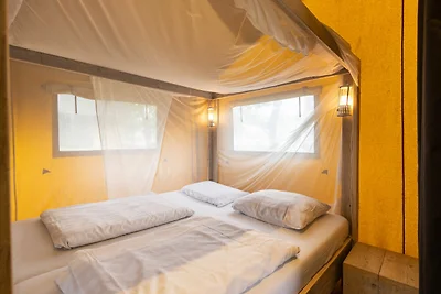 Tenda safari con bagno, in un parco vacanze v...