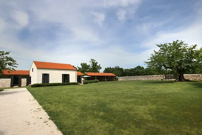 Ferienhaus in Krnica mit Barbecue