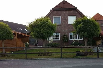 Ferienwohnung in Zetel mit Schwimmbecken