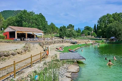 Villa am See mit Blick auf die Pyrenäen