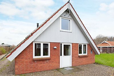 Quaint Holiday Home in Juelsminde with Roofed...