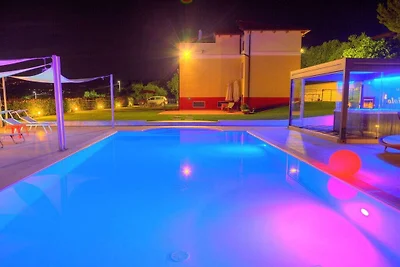 Villa in Diano Marina mit Schwimmbecken
