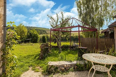 Ferienhaus mit unabhängigem Studio in Molesme