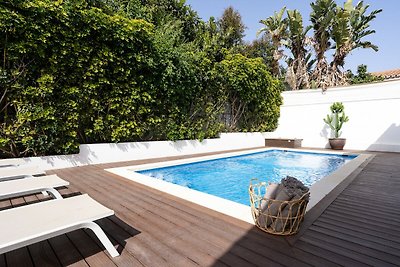 Villa Madrugada, beachside villa in...