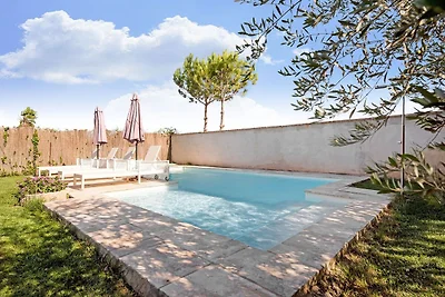 Vivace casa vacanze a Fraga con piscina...