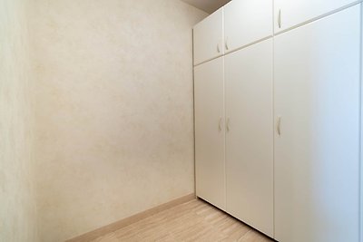 Appartement, woonkamer met uitzicht op zee