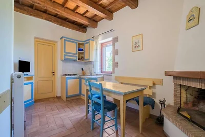 Ruhiges Ferienhaus in Sellano mit Pool