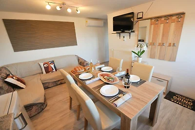Relax and Rustic Apartments with Terrace - St...