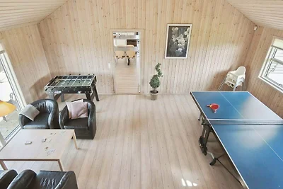 22 Personen Ferienhaus in Løkken