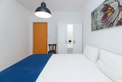 Apartments Martić - Four Bedroom Apartment wi...