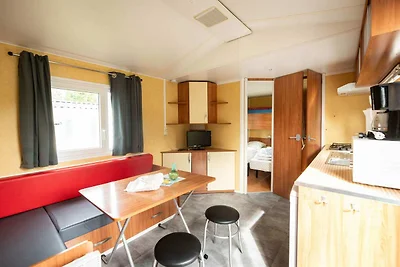 Gemütliches Mobilheim mit Terrasse im Herzen