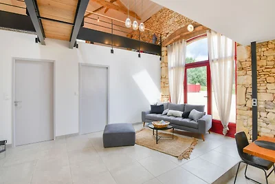 Maestosa casa vacanze con piscina