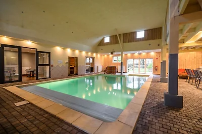 Vakantiehuis in Sourbrodt met privיzwembad